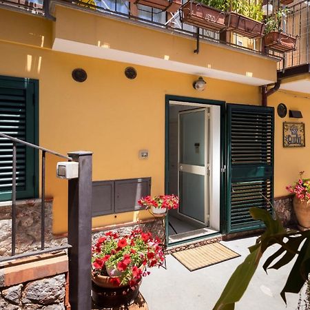 B&B Giulia Taormina Exteriör bild