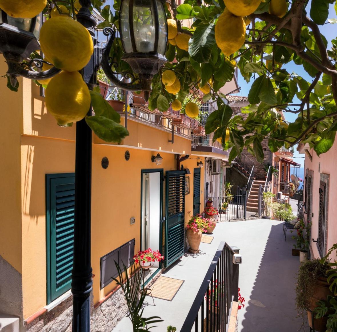 B&B Giulia Taormina Exteriör bild