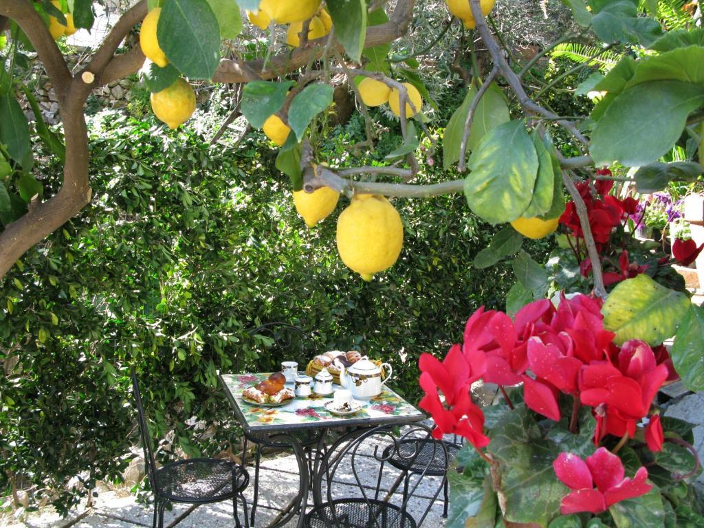 B&B Giulia Taormina Exteriör bild